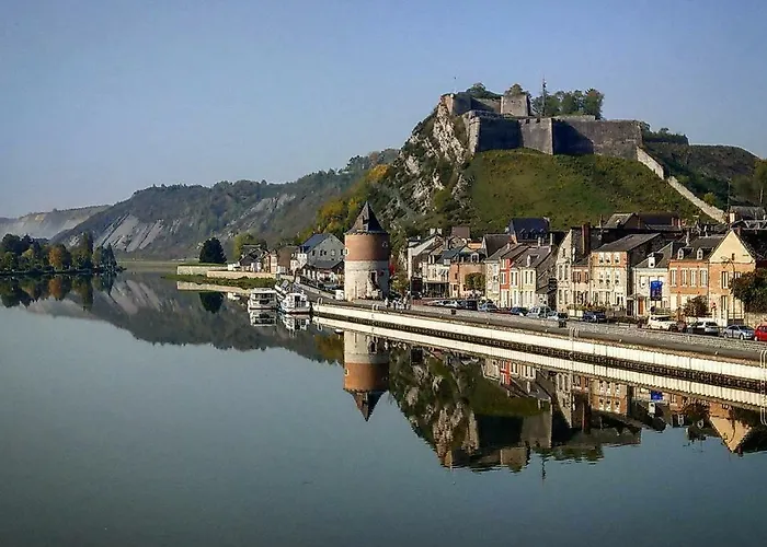 Appartement Impeccable En Centre Givet