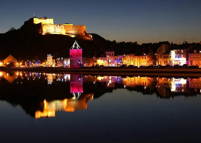 Appartement Impeccable En Centre *